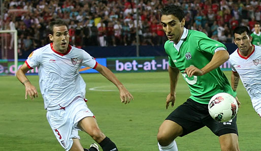 Mohammed Abdellaoue (r.) traf in der Europa League auch schon gegen den FC Sevilla