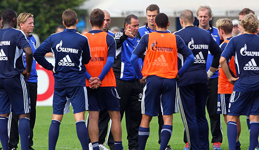 Wie gut kann Schalkes neuer Trainer Huub Stevens seine Mannschaft auf Europa einstimmen?