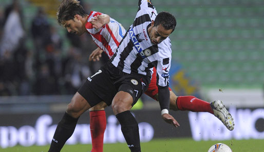 Auch Diego (l.) trug sich beim 4:0-Erfolg über Udinese in die Torschützenliste ein