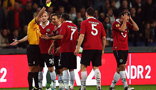 Trotz früher Roter Karte gegen Haggui gewann Hannover zuletzt mit 2:1 gegen Levante