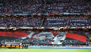 Die Ajax-Fans feierten stattdessen ihre lange Reise durch Europa mit dieser schönen Choreo