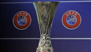 Das ist der Pokal der Europa League.