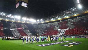 Eintracht Frankfurt ist weit über die Grenzen hinaus bekannt. Der Grund: die Fan-Choreos. In der vergangenen Saison trugen die Fans die Mannschaft ins Halbfinale. Und jetzt machten sie zum Auftakt gegen Arsenal genau da weiter, wo sie aufgehört haben.
