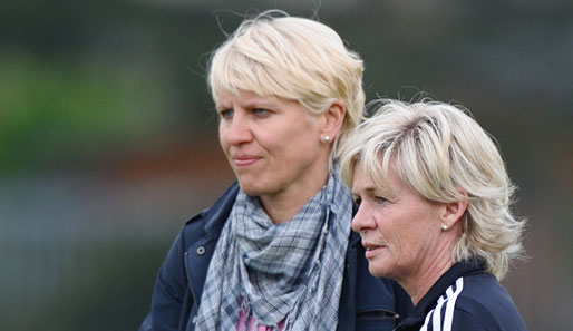 Doris Fitschen (l.) hat die Kritik von Potsdam-Coach Bernd Schröder zurückgewiesen