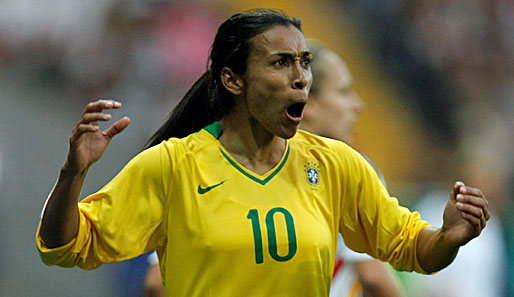Brasiliens Nationalspielerin Marta träumt vom Weltmeistertitel 2011