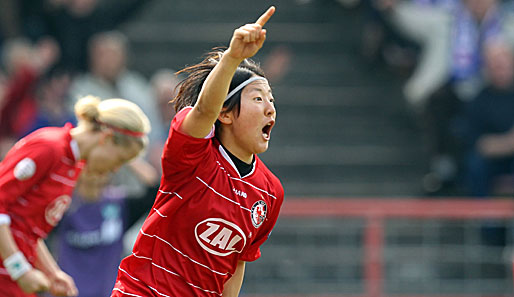 Die japanische Weltmeisterin Yuki Nagasato schoss Potsdam mit einem Hattrick zum Sieg