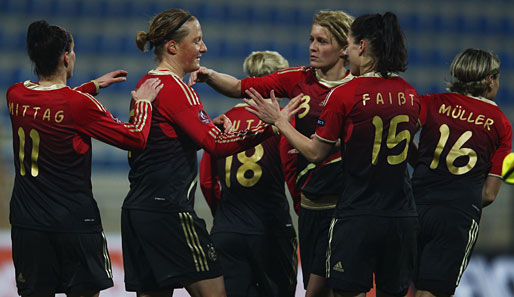 Die deutsche Frauennationalmannschaft siegt souverän, aber glanzlos gegen die Türkei
