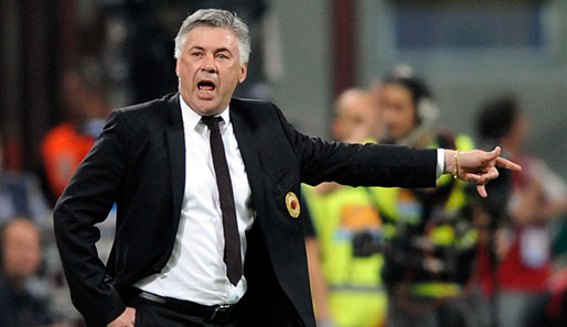 Carlo Ancelotti ist seit 2001 Trainer vom AC Milan und wird im Sommer wohl zum FC Chelsea wechseln