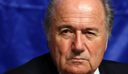 Der 73-jährige Schweizer Josef Blatter ist seit 1998 an der Spitze der FIFA