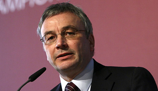 UEFA-Generalsekretär Taylor sieht "ernste finanzielle Schwierigkeiten" auf die Klubs zukommmen