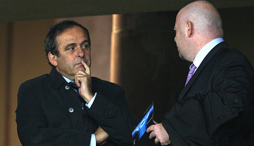 Der ehemalige französische Nationalspieler Michel Platini (l.) ist seit 2007 Präsident der UEFA