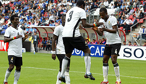 Die Spieler von Ghana freuen sich über den Einzug ins Halbfinale des Afrika-Cups