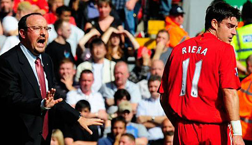 Rafael Benitez (l.) holte Albert Riera 2008 von Espanyol Barcelona zu den Reds