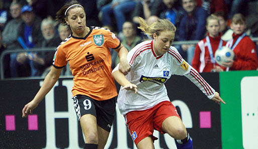 Inka Grings (l.) spielt schon seit 1995 beim FCR Duisburg
