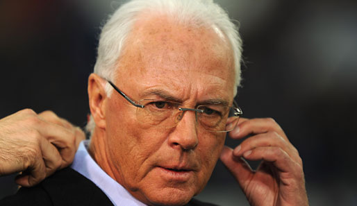 Franz Beckenbauer sieht der Kandidatur von Bin-Hammam gegen Sepp Blatter kritisch entgegen