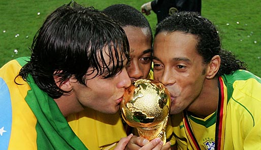 Kaka l.) und Ronaldinho (r.) fehlen Brasilien im Testspiel gegen die Niederlande