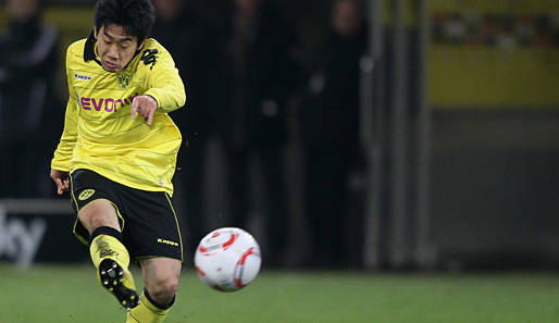 Für den guten Zweck in Duisburg dabei: Dortmunds Mittelfeldspieler Shinji Kagawa