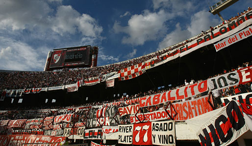 Der argentinische Kult-Klub River Plate Buenos Aires muss als Viertletzter in die Relegation