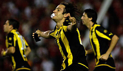 Alejandro Martinuccio (M.) und sein Klub Penarol Montevideo stehen im Finale der Copa Libertadores