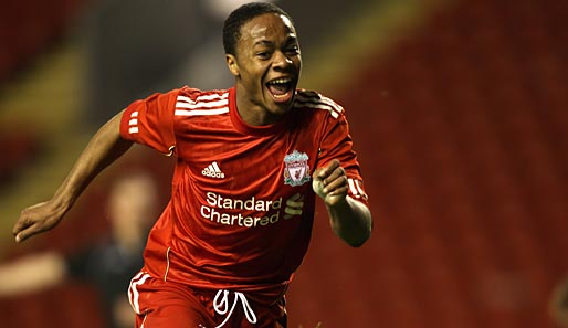 Raheem Sterling vom FC Liverpool entschied mit seinem Traumtor zum 2:0 die Partie gegen Ruanda