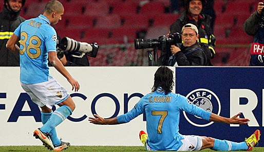 Edinson Cavani (r.) traf am Dienstag beim 2:1-Sieg gegen Manchester City doppelt