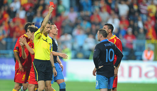 Im letzten Qualifikationsspiel gegen Montenegro sah Wayne Rooney die Rote Karte