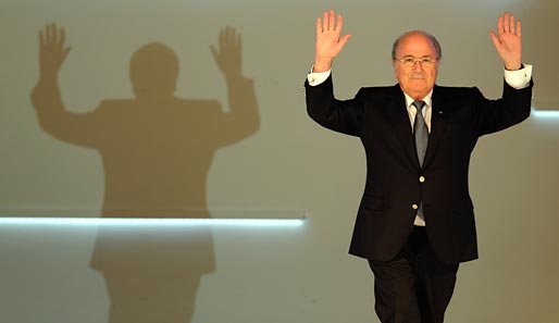 Der Schweizer Sepp Blatter ist seit 1998 Präsident der FIFA
