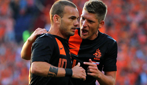 Wesley Sneijder (l.) ist neuer Kapitän der niederländischen Nationalmannschaft