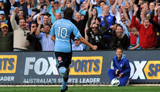 Alessandro del Piero feiert seinen ersten Treffer für den FC Sydney