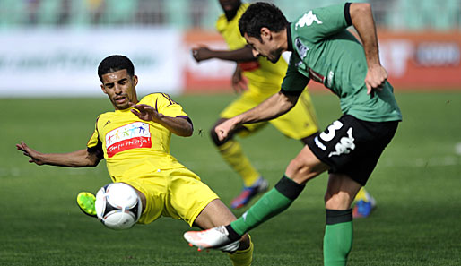 Moubarak Boussoufa (l.) erzielte in der letzten Saison vier Liga-Tore für Anschi Machatschkala