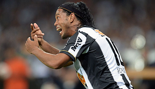 Ronaldinho unterzieht sich nun offenbar doch einer Zahnbehandlung
