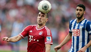 Franck Ribery (l.) hat mit den Bayern in der letzten Saison das Triple gewonnen