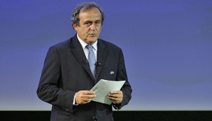 Michel Platini rät dem russischen Verband, Capellos ausstehendes Gehalt schnell nachzuzahlen