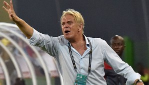 Volker Finke ist mit Kamerun bereits in der Gruppenphase des Afrika Cups gescheitert