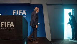 Sepp Blatter nimmt seinen Hut