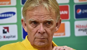 Volker Finke spielte mit Kamerun gegen Kongo nur 1:1 unentschieden