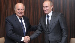 Wladimir Putin kritisiert er den Zeitpunkt der Korruptionsuntersuchungen bei der FIFA