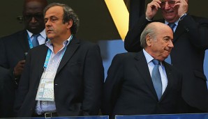 Michel Platini und Sepp Blatter wurden von der Ethikkommission der FIFA für jeweils acht Jahre gesperrt