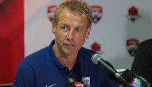 Jürgen Klinsmann spielt mit der USA gegen Island und Kanada
