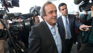 Michel Platini legt sich mit der FIFA an