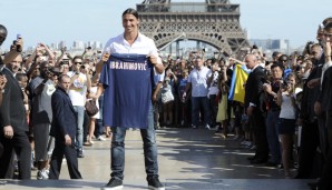 2012: Zlatan Ibrahimovic von Milan zu Paris Saint-Germain - Ablöse: 21 Millionen Euro. Ibra verzaubert die nächste Metropole, holt mit PSG vier Meisterschaften und fünf Pokaltitel