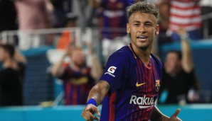2017 hat Neymar den bisherigen Rekord pulverisiert. Die festgeschriebene Ablösesumme liegt bei unglaublichen 222 Millionen Euro - PSG war bereit, diese Summe auf den Tisch zu legen