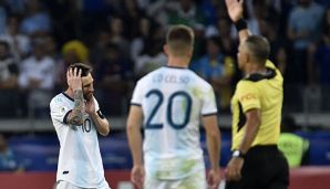 Lionel Messi (l.) und seine Argentinier kamen gegen Paraguay nicht über ein Remis hinaus.