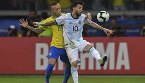 Beim Finale vor dem Finale, freuten sich die Brasilianer über einen 2:0-Sieg gegen Argentinien. Damit stehen Leo Messi und Argentinien erstmals seit 2011 nicht im Endspiel der Copa America.
