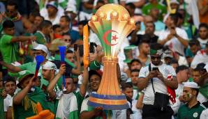 Dank eines 1:0-Finalsieges gegen den Senegal hat Algerien den Afrika-Cup 2019 gewonnen. Gefeiert wurde anschließend vor allem im Austragungsland Ägypten, in der algerischen Heimat und in Frankreich.