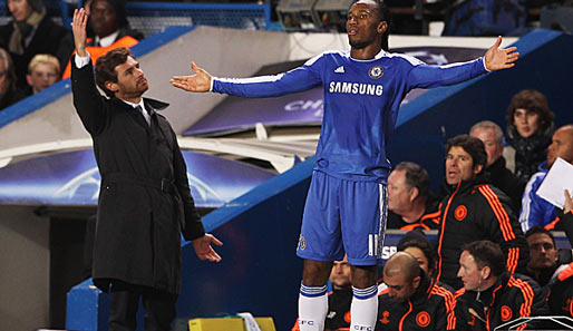 Bleibt er oder geht er? Chelsea-Coach Andre Villas-Boas will Didier Drogba (r.) halten