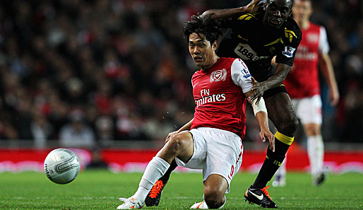 Chu-Young Park (l.) wechselte im Sommer 2011 vom AS Monaco zum FC Arsenal