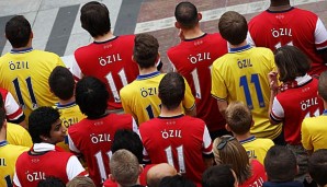 Mesut-Özil-Trikots sind der absolute Renner bei den Arsenal-Fans