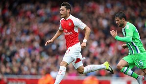Mesut Özil geht in seiner dritte Saison bei Arsenal