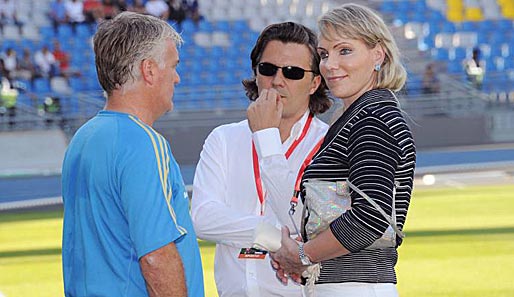 Margarita Louis-Dreyfus, hier mit Coach Deschamps (l.) und Präsident Labrune will OM verkaufen